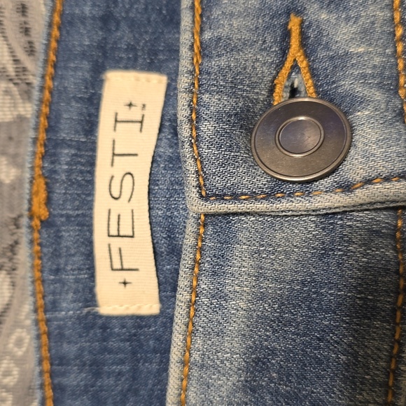 Torrid Barrel Jeans - Picture 5 of 5